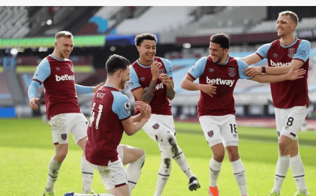 扛起进攻！布伦森13中8砍半场最高17分 但也有3失误